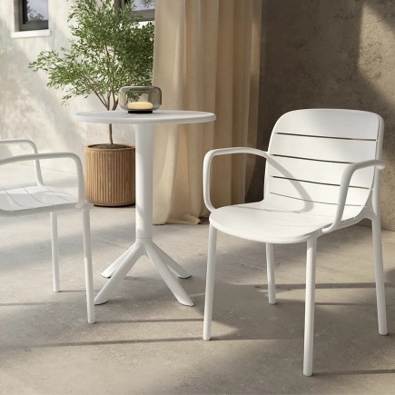 Silla Cancún Polipropileno Apilable – Blanco, Crema, Grafito y Verde